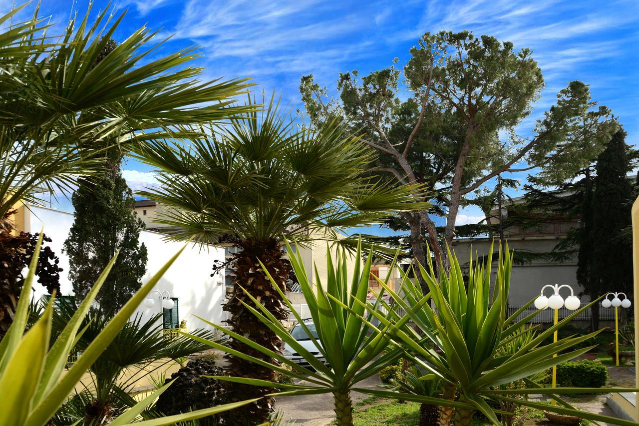 B&B Villa Garden Bisceglie Exterior photo